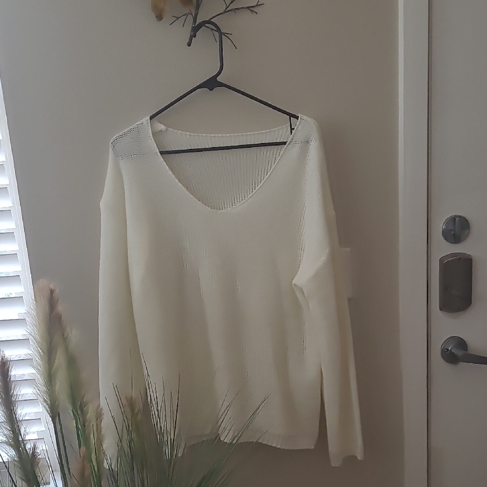 Chic V-Neck Cream Sweater for Women